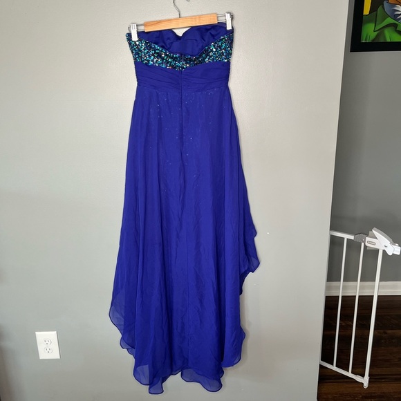 Hailey Logan by Adrianna Papell Juniors Hilo with Multi Sequin Dress - Picture 3 of 12